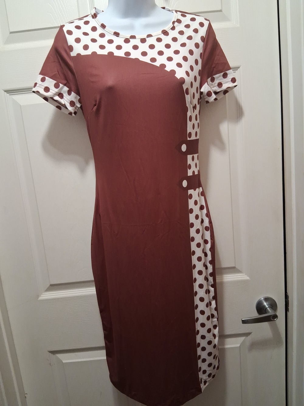 Burgandy and White Polka Dot Short Sleeve Pull Over Dress Size Small NWOT
